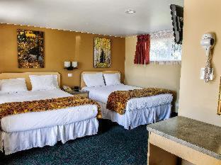 Room #42581908 at Holiday Inn Express Glenwood Springs by IHG