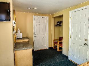 Room #42581908 at Holiday Inn Express Glenwood Springs by IHG