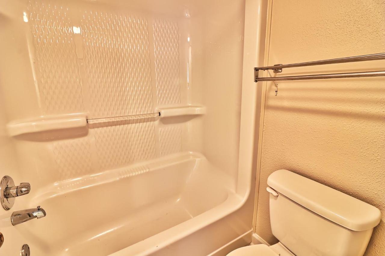 | Units at Holiday Inn Pavilion by Elliott Beach Rentals