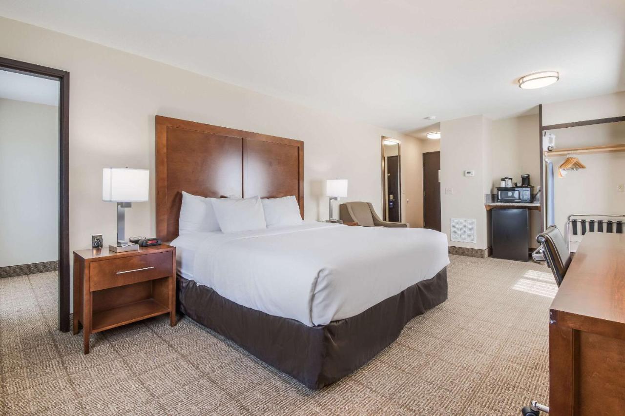 King Room with ONe King Bed and One Double Bed - Non-Smoking at Comfort Inn Newport