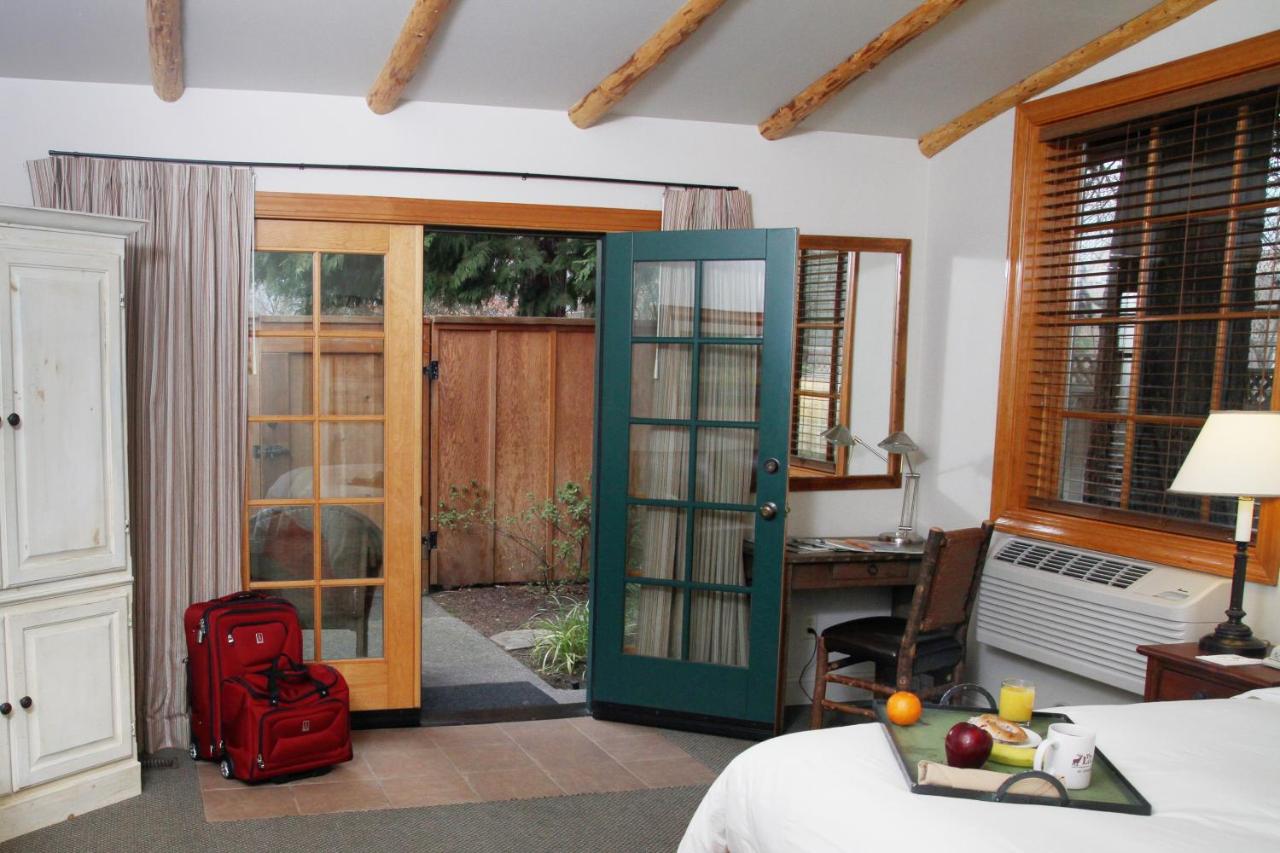 Cottage with Garden View at The Lodge at Riverside