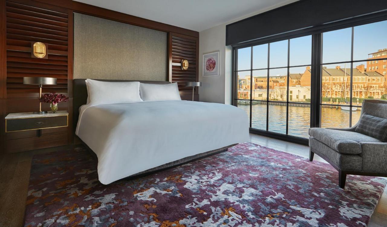 Harbor One Bedroom Suite at Pendry Baltimore