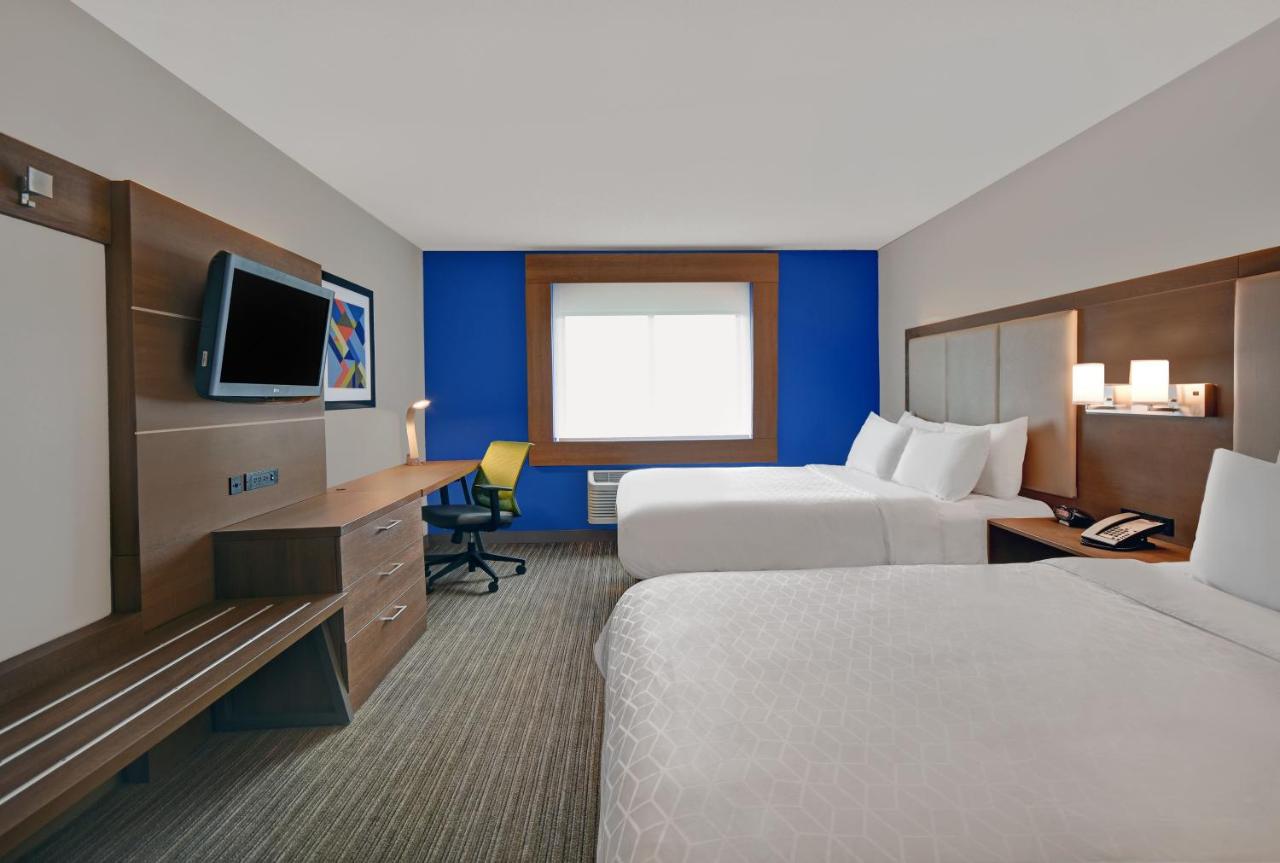 Queen Room with Two Queen Beds - Non-Smoking at Holiday Inn Express Adrian by IHG
