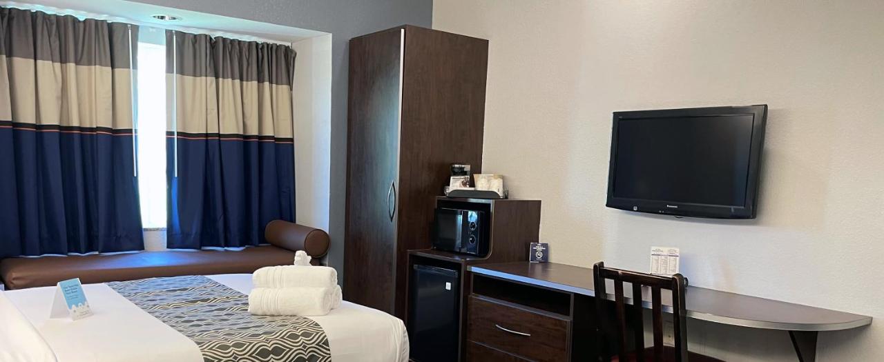 Queen Room - Disability Access/Non-Smoking at Microtel Inn & Suites by Wyndham Michigan City