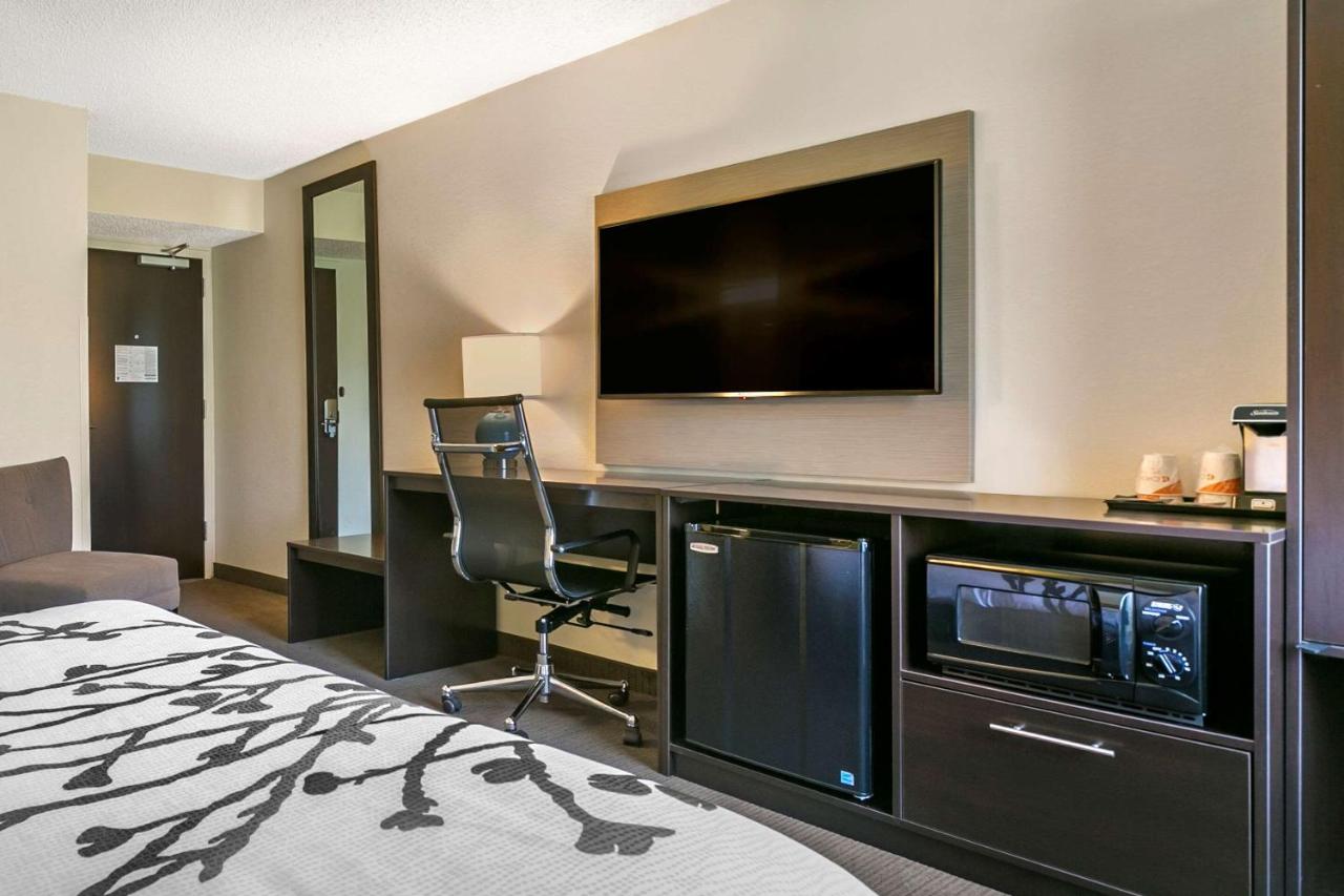 Queen Room - Accessible/Nonsmoking at Staybridge Suites Allentown West by IHG