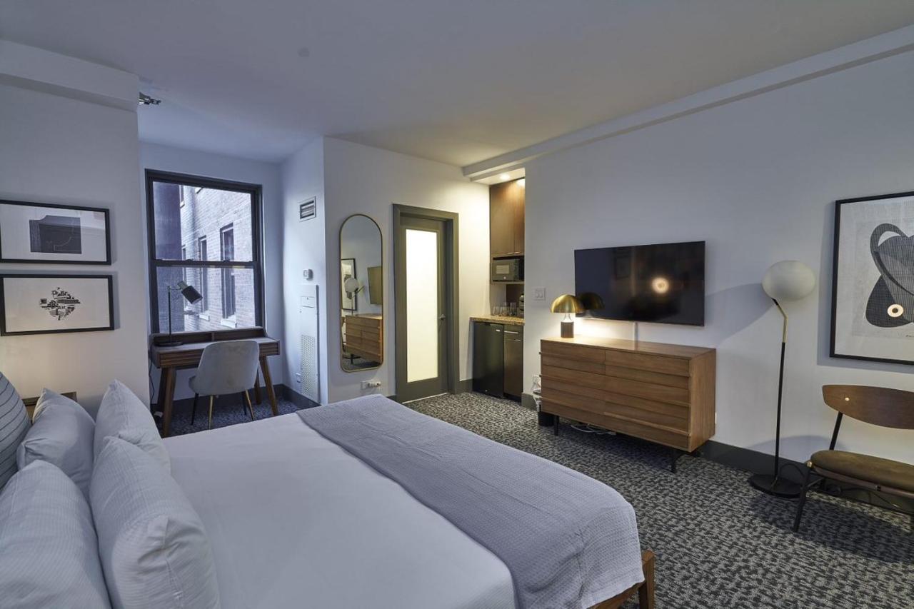 Signature King - Disability Access at Raffaello Hotel