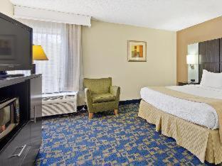 Room #24867244 at Quality Inn Jacksonville - Orange Park near Naval Air Station