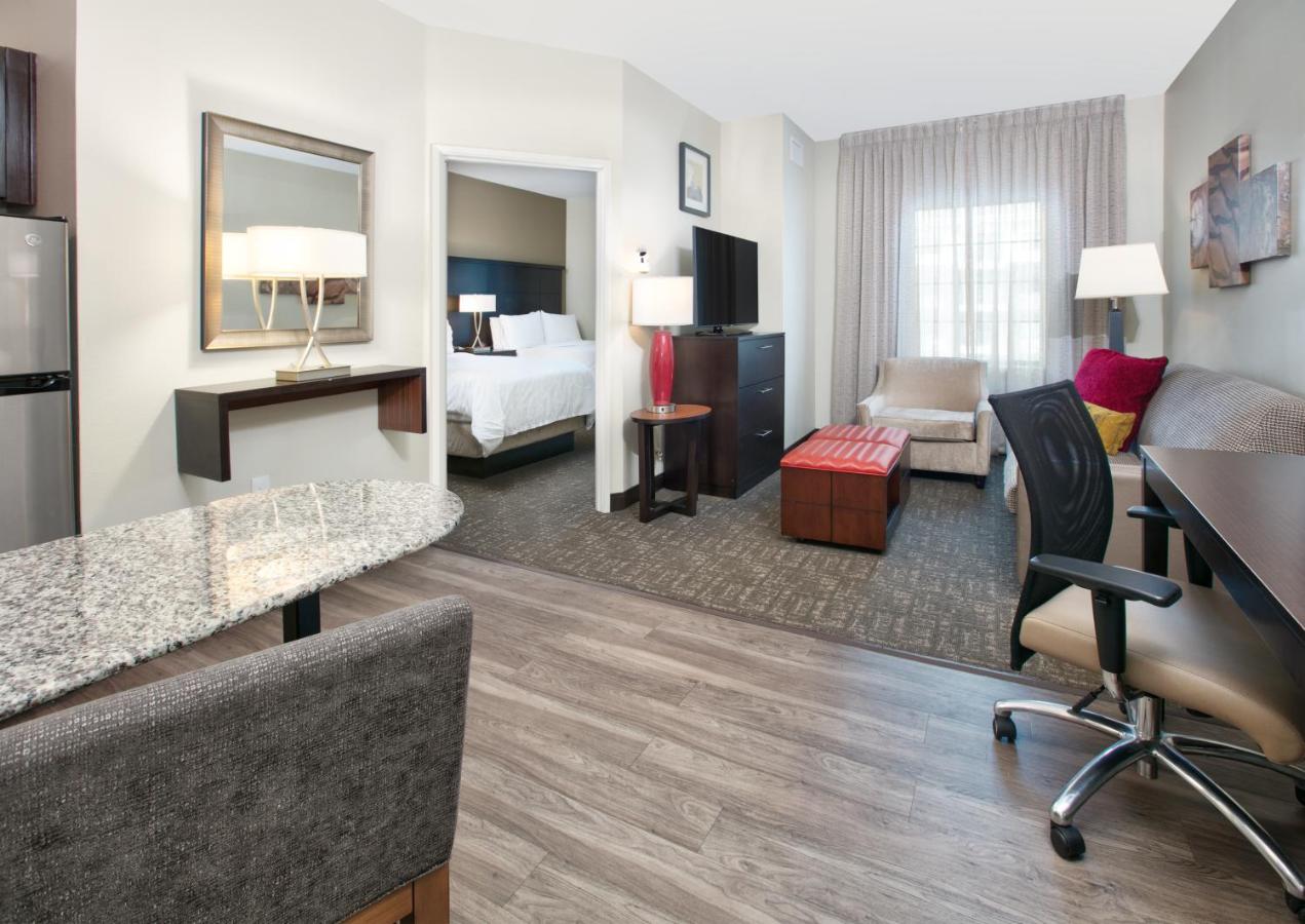 One-Bedroom Double Suite with Mobility Accessible Tub - Non-Smoking	 at Staybridge Suites Plano - Richardson Area by IHG