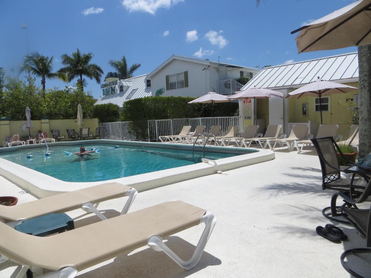 | Lemon Tree Inn