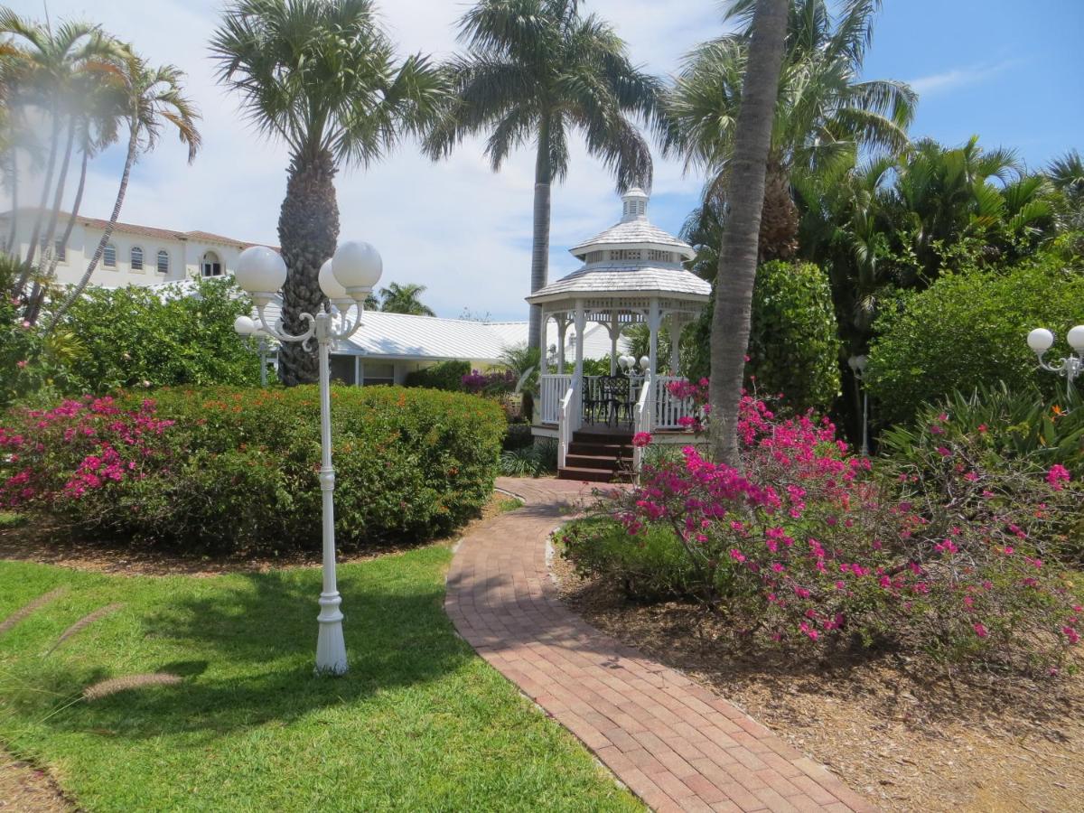 | Lemon Tree Inn