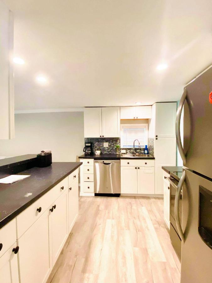 Superior Apartment at Sun Deck Inn and Suites