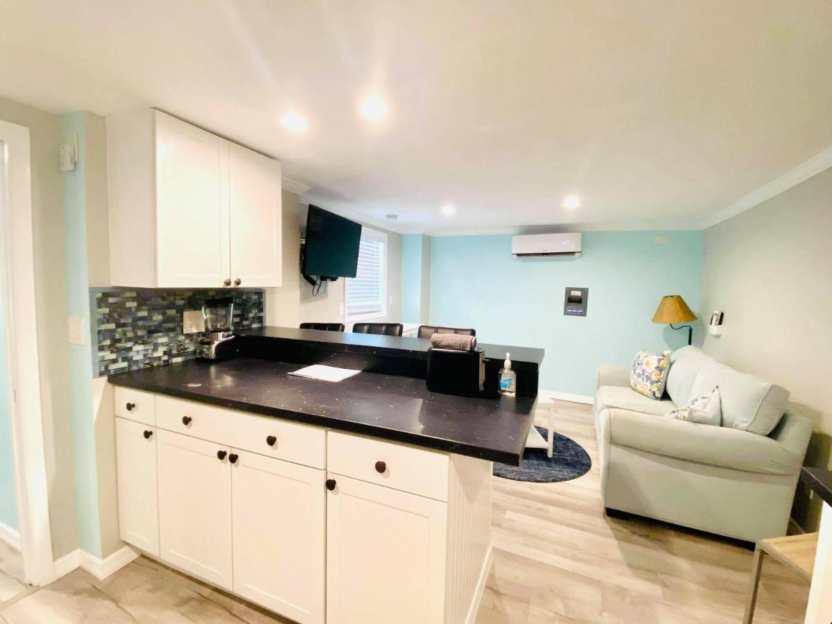 Superior Apartment at Sun Deck Inn and Suites