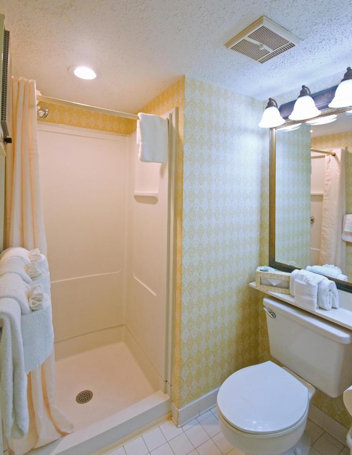 Two-Bedroom Apartment with Ocean View at The Strand - A Boutique Resort
