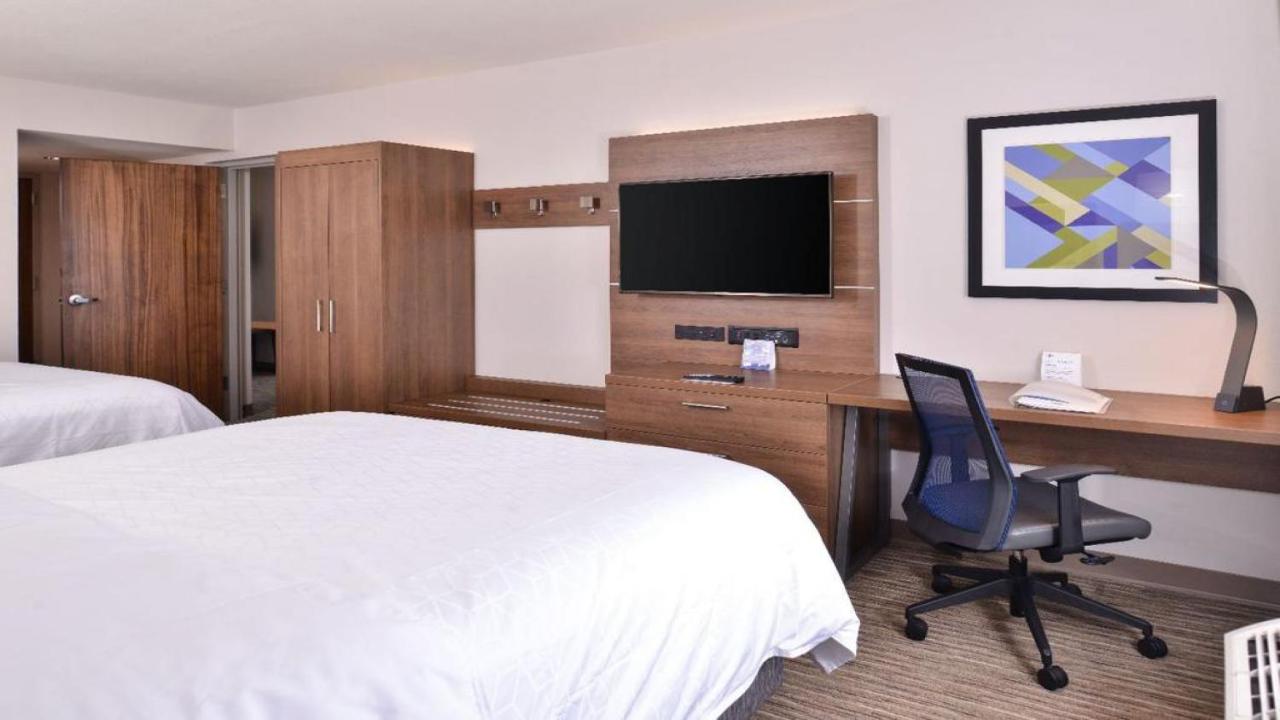 Queen Room with Two Queen Beds - Non-Smoking at Holiday Inn Express Hotel & Suites Mount Pleasant, an IHG Hotel