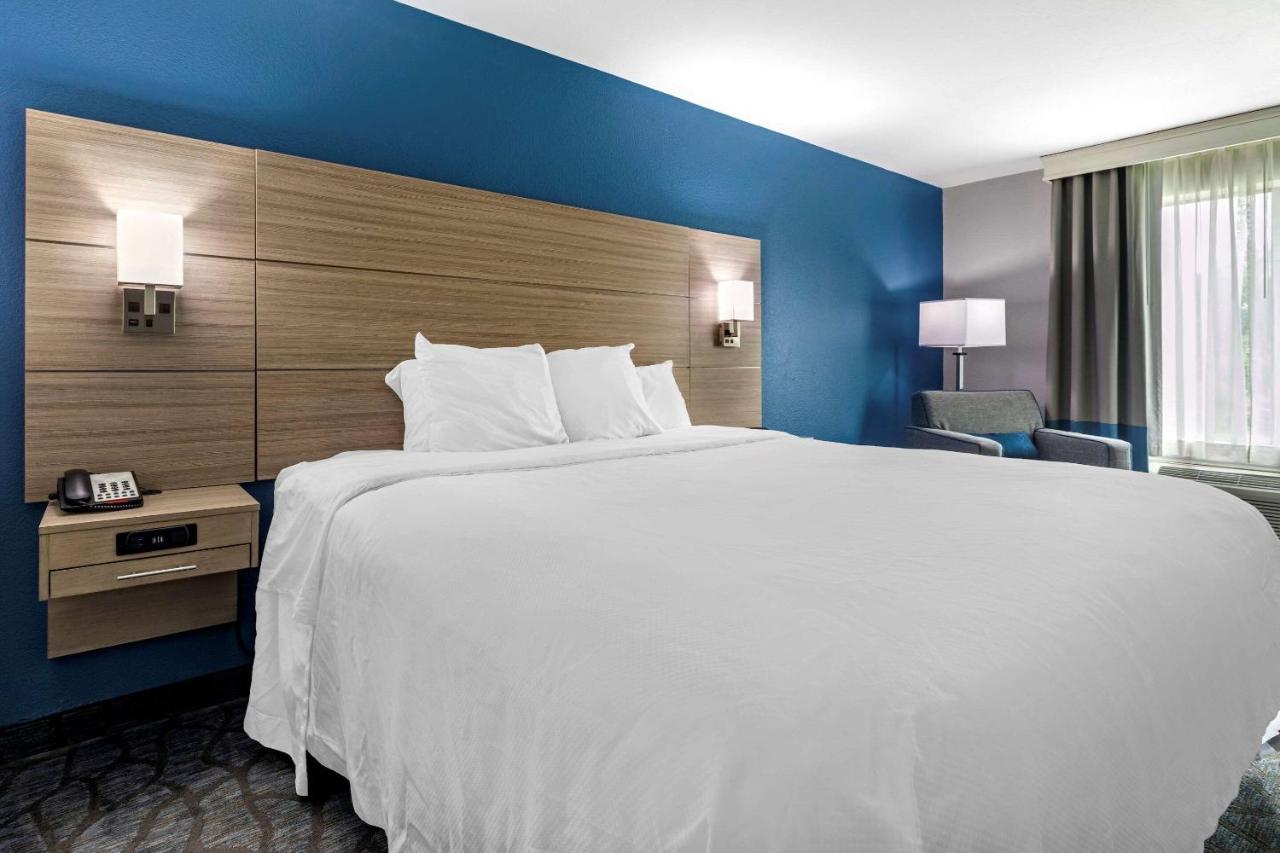 King Room - Non-Smoking at Comfort Inn & Suites Mansfield