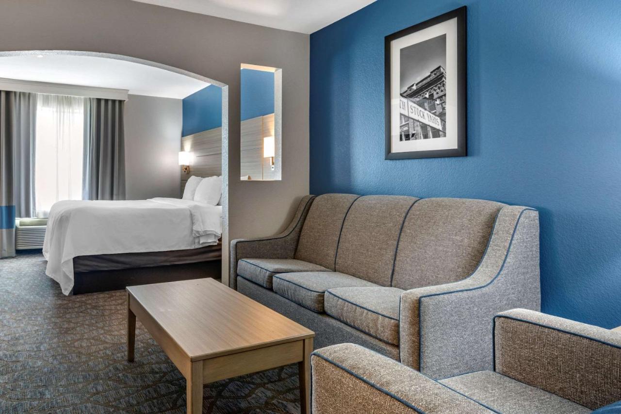 King Suite - Non-Smoking at Comfort Inn & Suites Mansfield