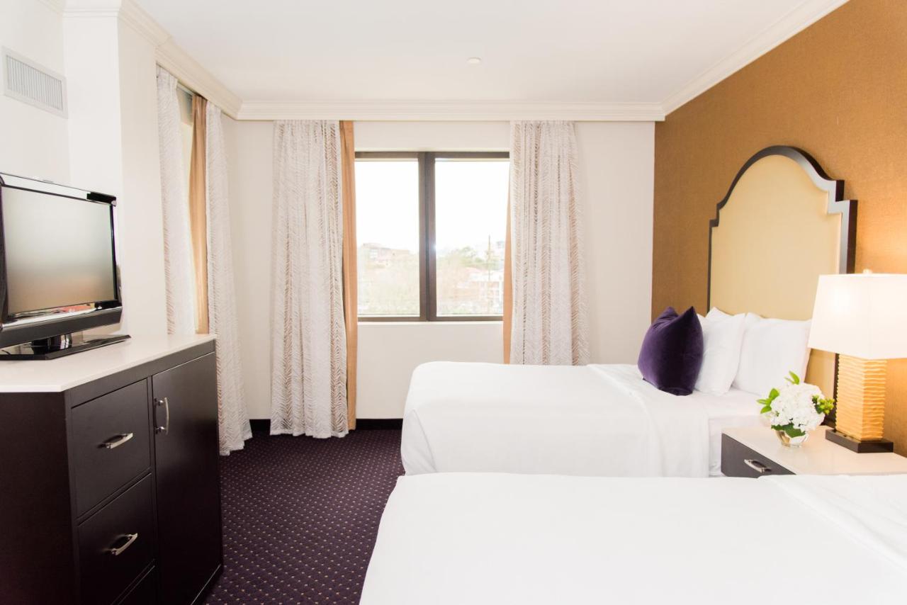 Deluxe Double Room at The Cook Hotel and Conference Center at LSU