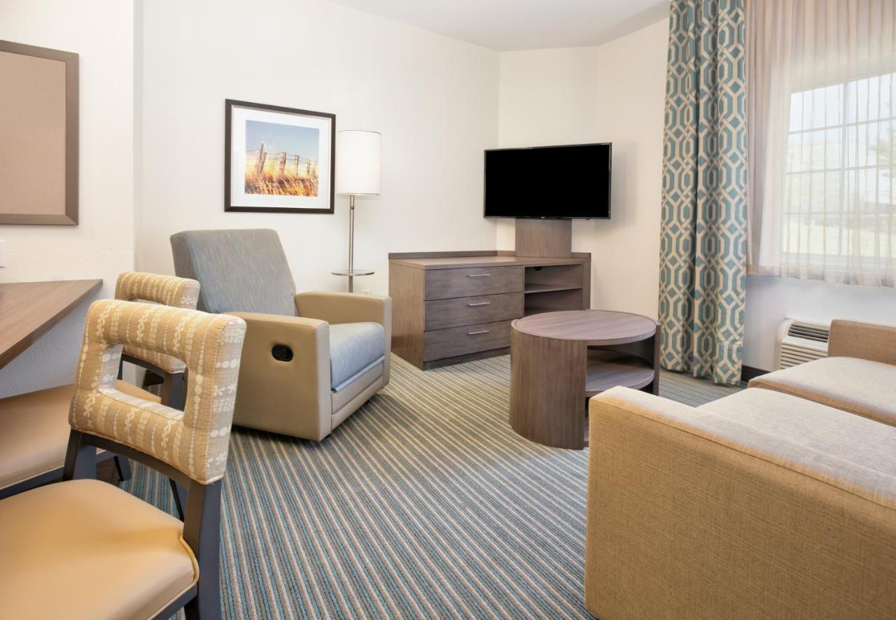 One-Bedroom Queen Suite - Non-Smoking at Candlewood Suites DFW South by IHG