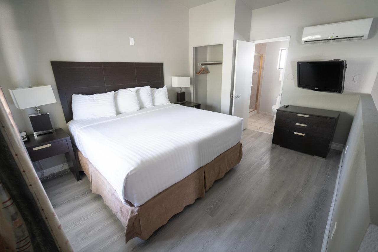 Extended Stay Crown Loft at Alexis Park All Suite Resort