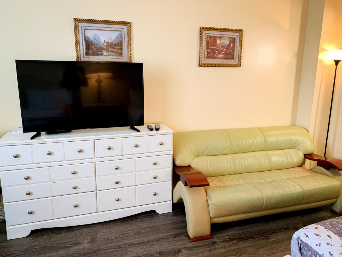 Collins Avenue Apartment