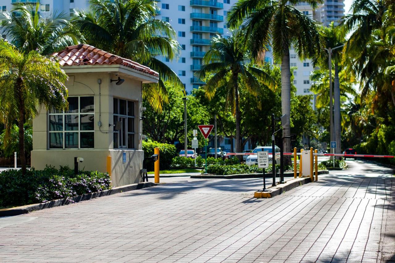Collins Avenue Apartment