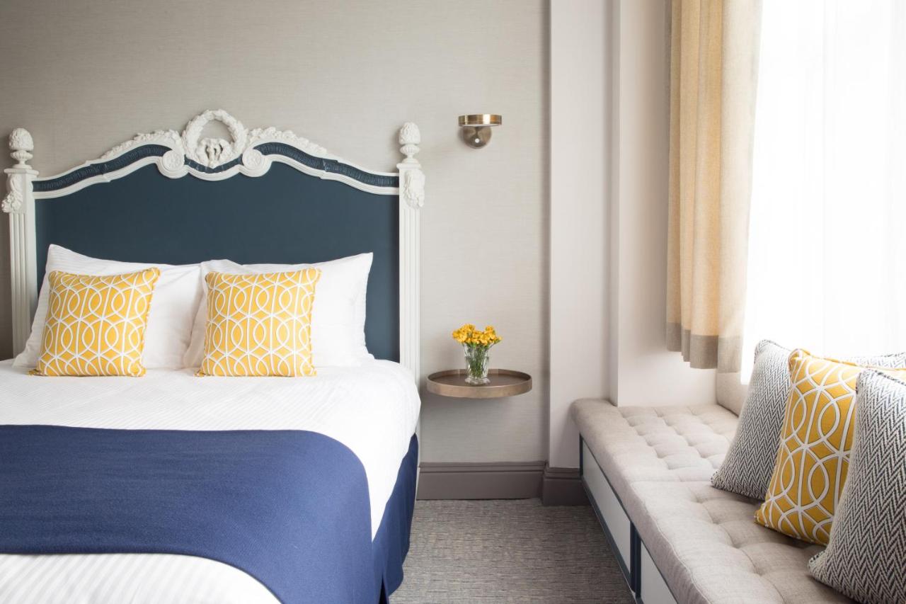 Deluxe Queen Room at Warwick San Francisco