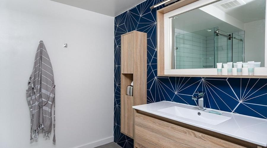 Luxury King Room at Heat Hotel