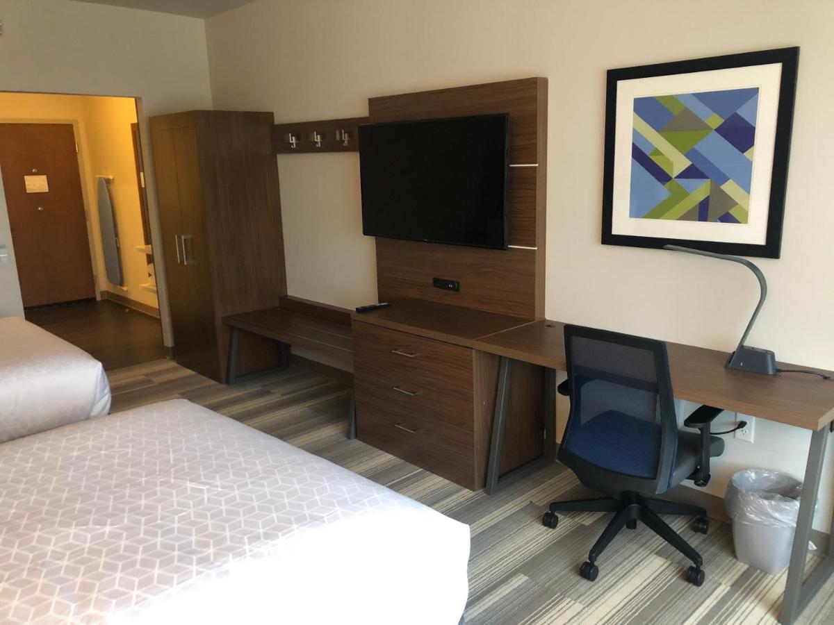 Two-Bedroom Suite - Hearing Accessible at Holiday Inn Express & Suites Madison by IHG
