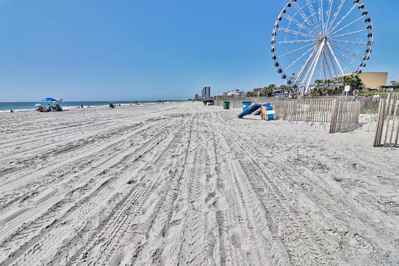 Apartment at Units at Holiday Inn Pavilion by Elliott Beach Rentals