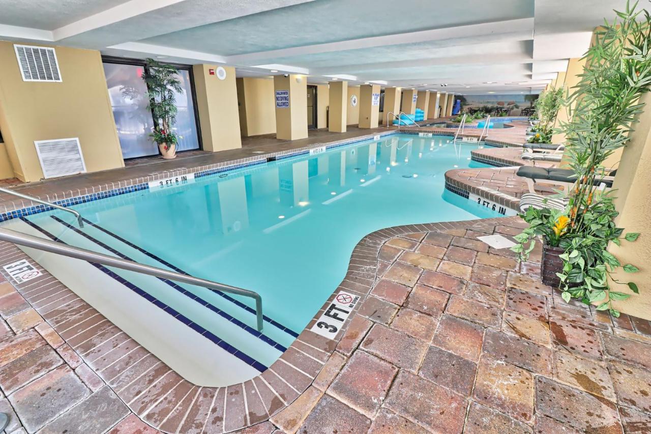 Apartment at Units at Holiday Inn Pavilion by Elliott Beach Rentals