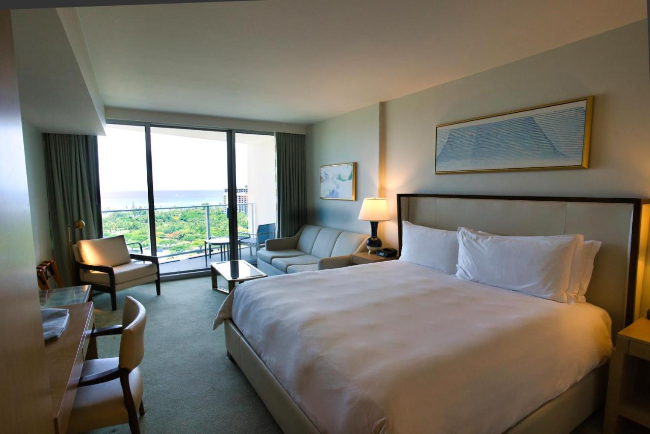 Deluxe Studio at Real Select at the Ritz Carlton Residences, Waikiki Beach