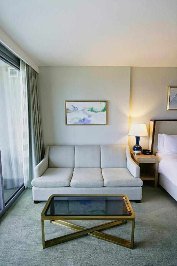 Deluxe Studio at Real Select at the Ritz Carlton Residences, Waikiki Beach