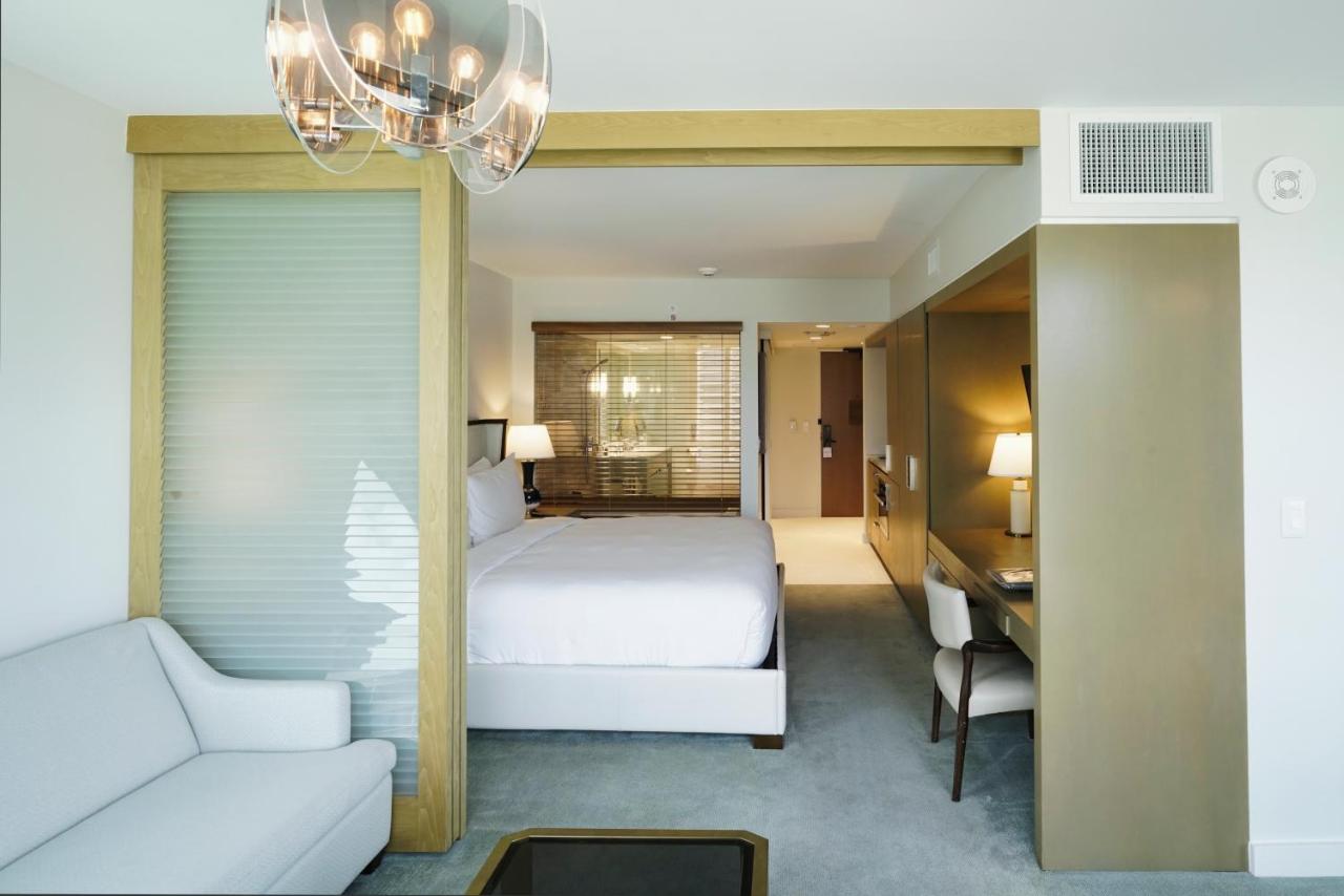 Studio at Real Select at the Ritz Carlton Residences, Waikiki Beach