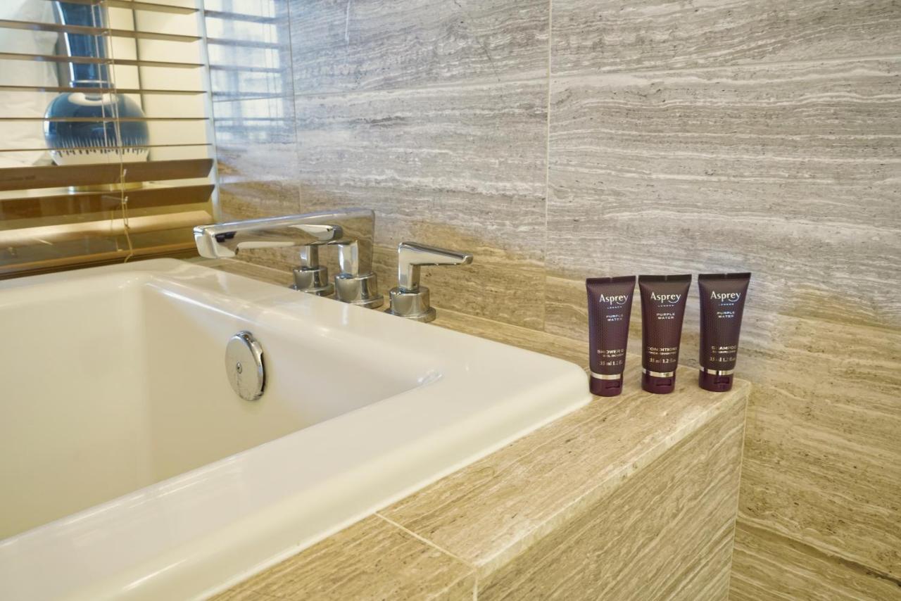 Studio at Real Select at the Ritz Carlton Residences, Waikiki Beach
