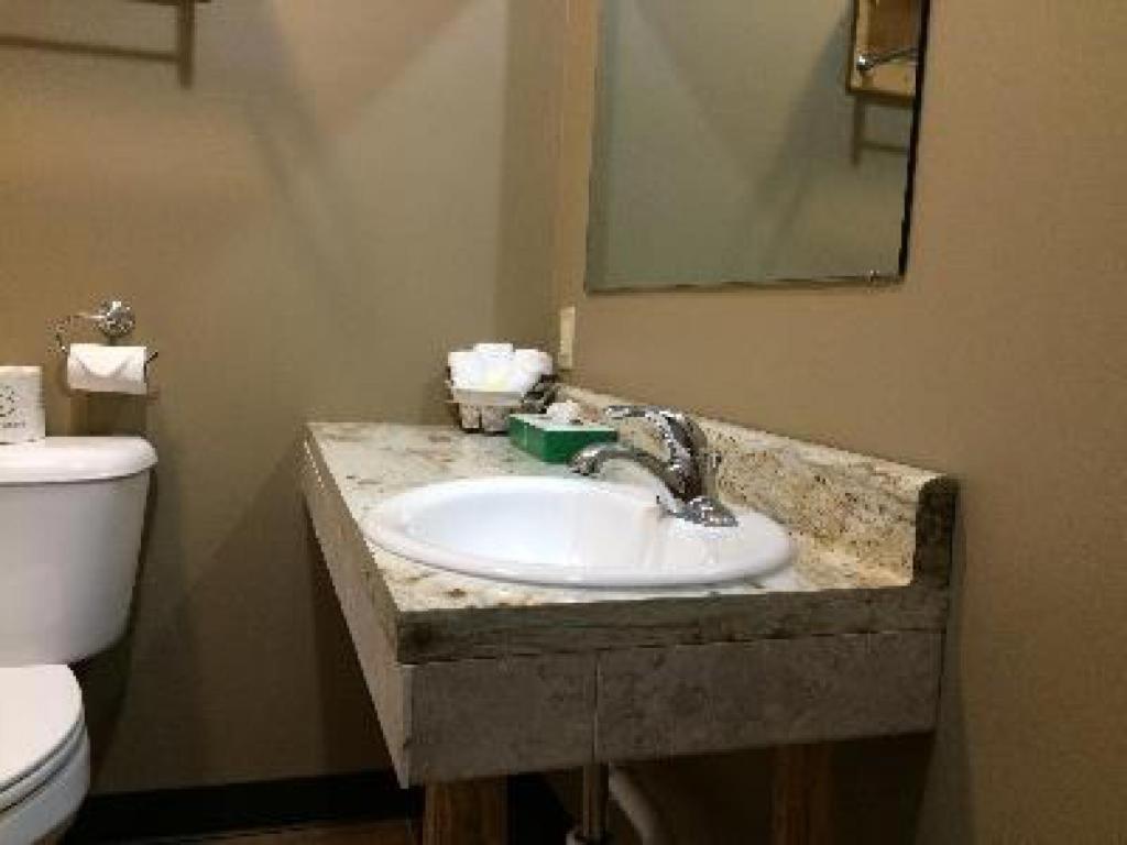 Standard Quadruple Room at Big Horse Inn & Suites