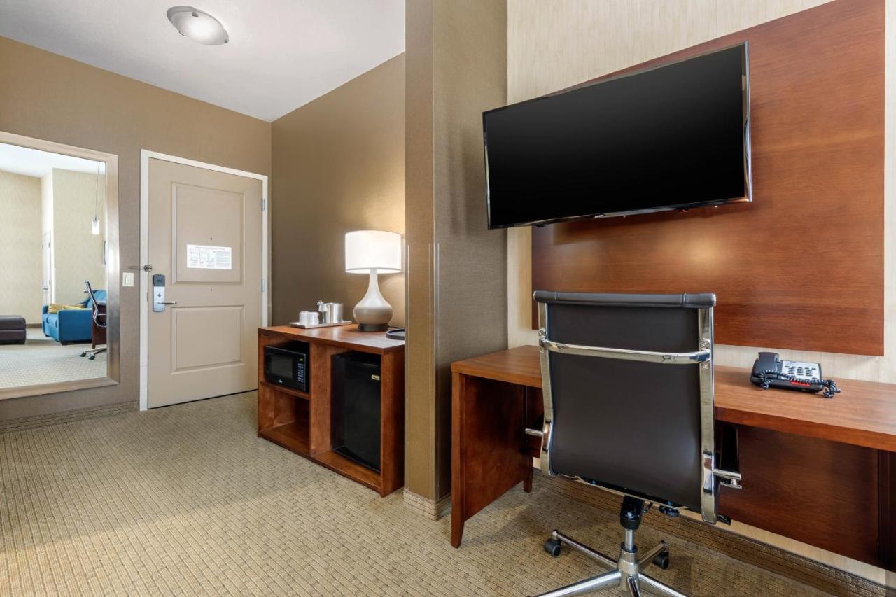Suite, 2 Queen Beds with Sofa Bed, Accessible Roll-In Shower, Non Smoking at Comfort Suites Near City of Industry - Los Angeles