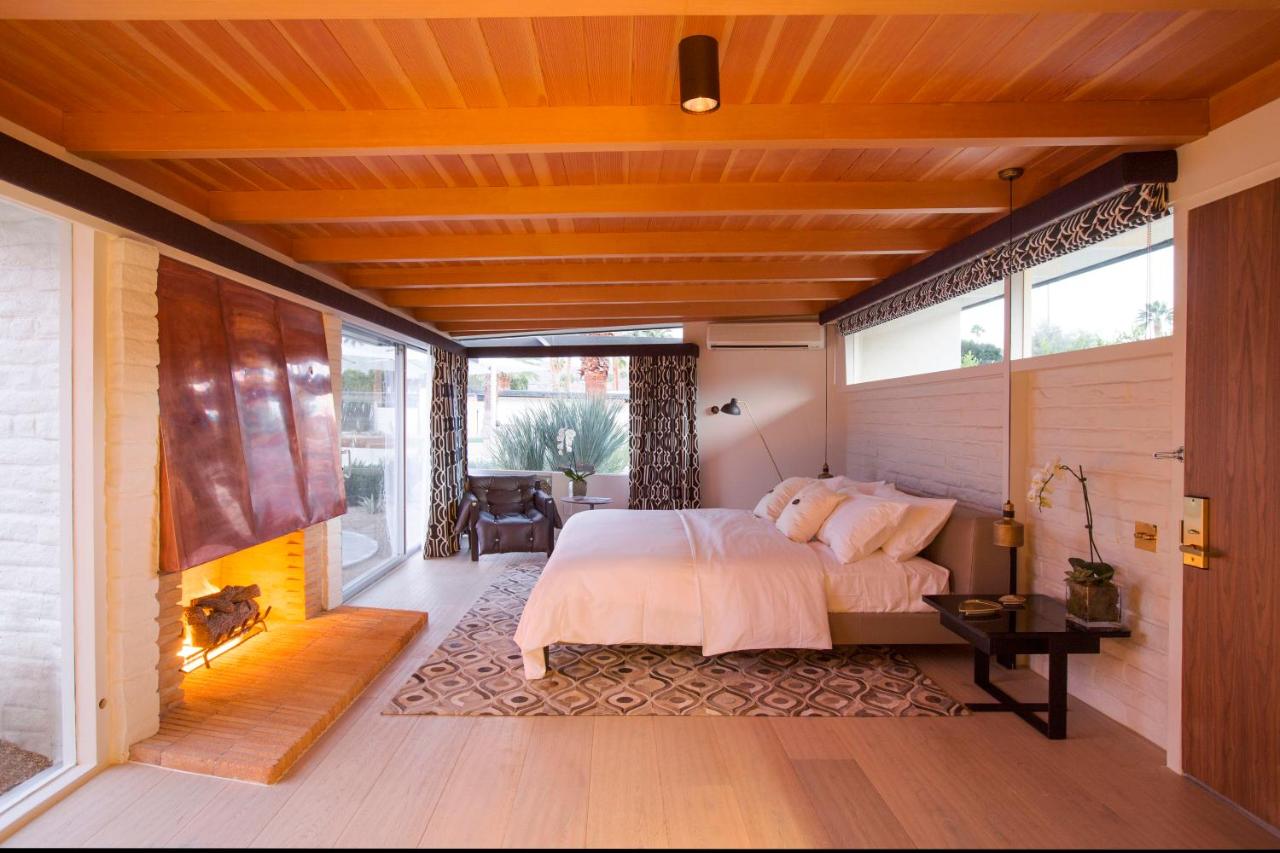 Fire Place Suite at L'Horizon Resort & Spa, Hermann Bungalows