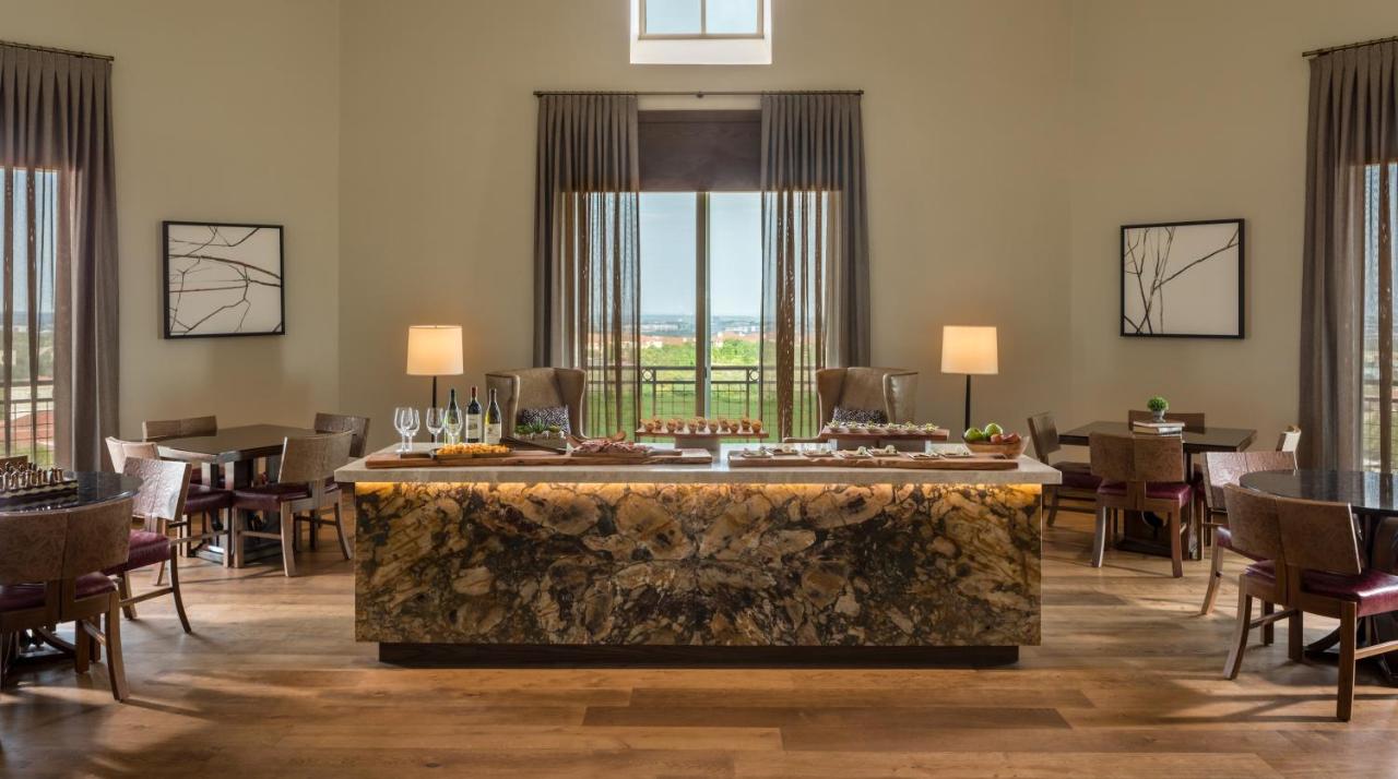 Triple Room at Signia by Hilton La Cantera Resort & Spa