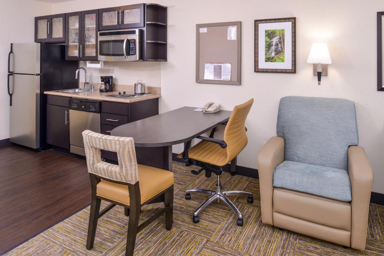 One-Bedroom King Suite - Non-Smoking at Candlewood Suites Paducah, an IHG Hotel
