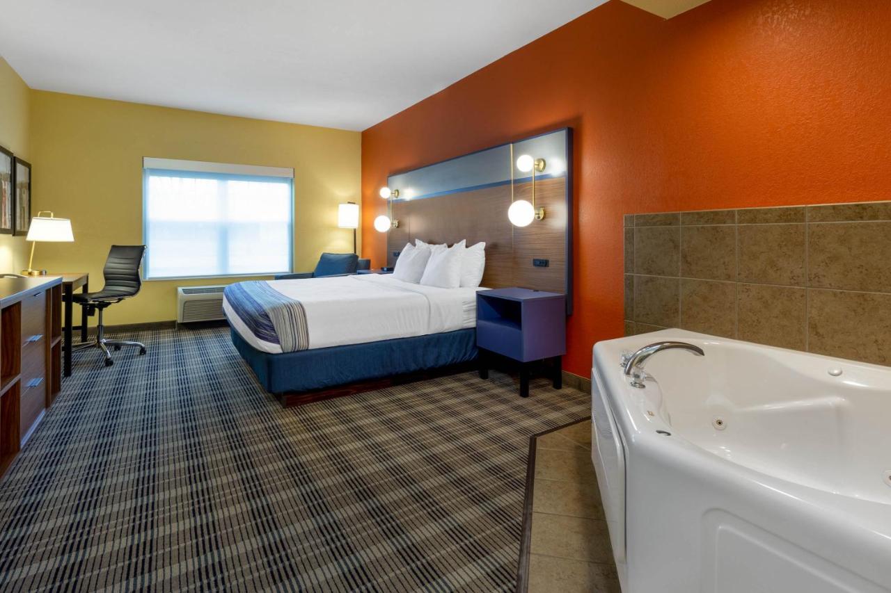 Studio King Suite - Mobility Accessible - Non-Smoking at AmericInn by Wyndham Fulton Clinton