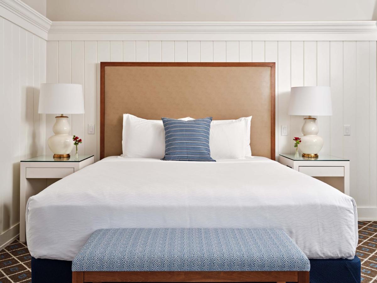 Captain's Cottage 2 Bedroom Suite at Harbor View Hotel