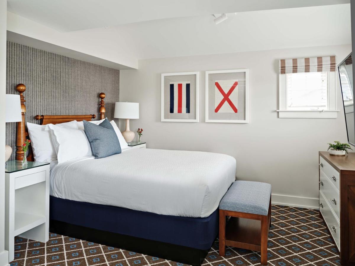 Captain Huxford 3 Bedroom Suite at Harbor View Hotel