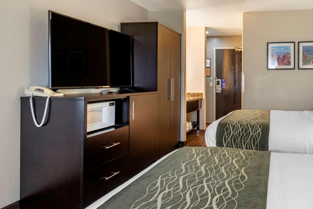 Queen Room with Two Queen Beds - Non-Smoking at Comfort Inn & Suites Fruita - Grand Junction