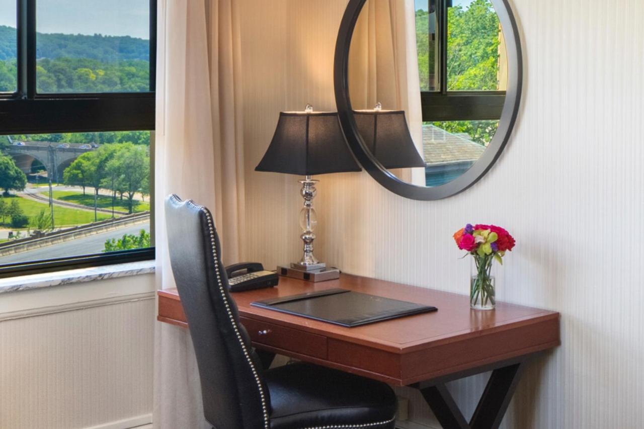 Standard Double Room with Two Double Beds at Hotel Bethlehem, A Historic Hotel of America