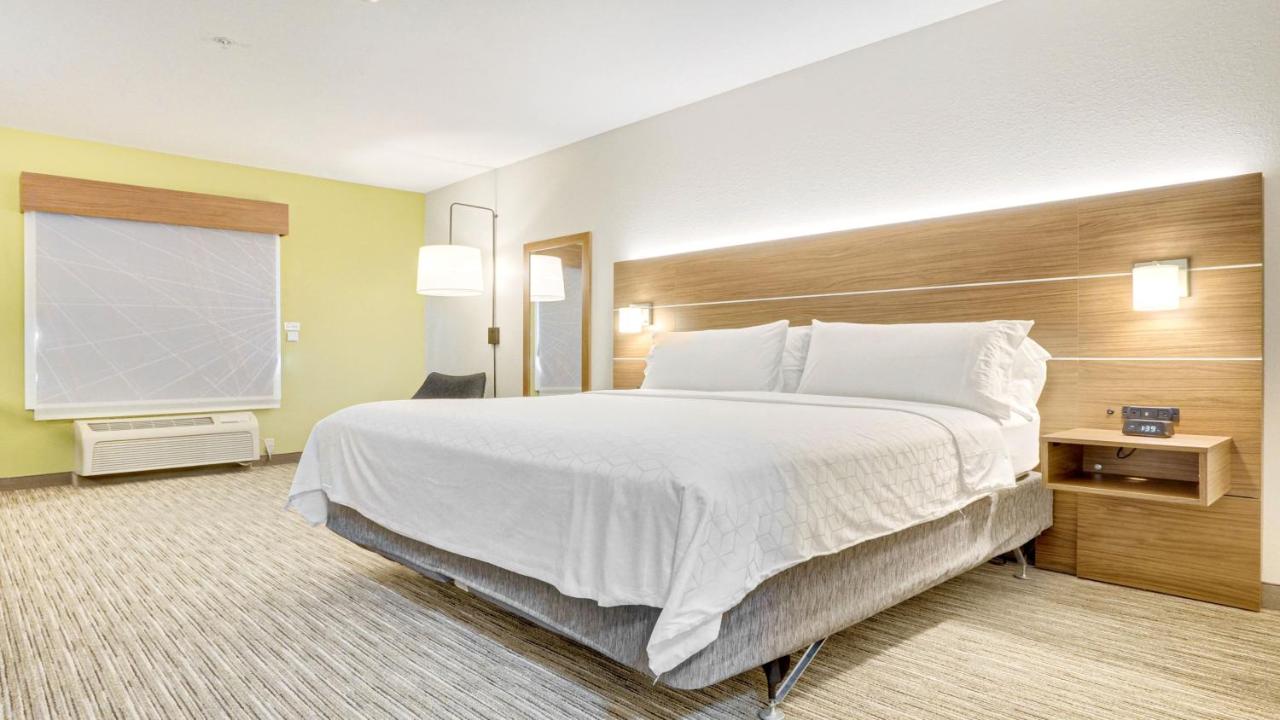  | Holiday Inn Express & Suites Portland