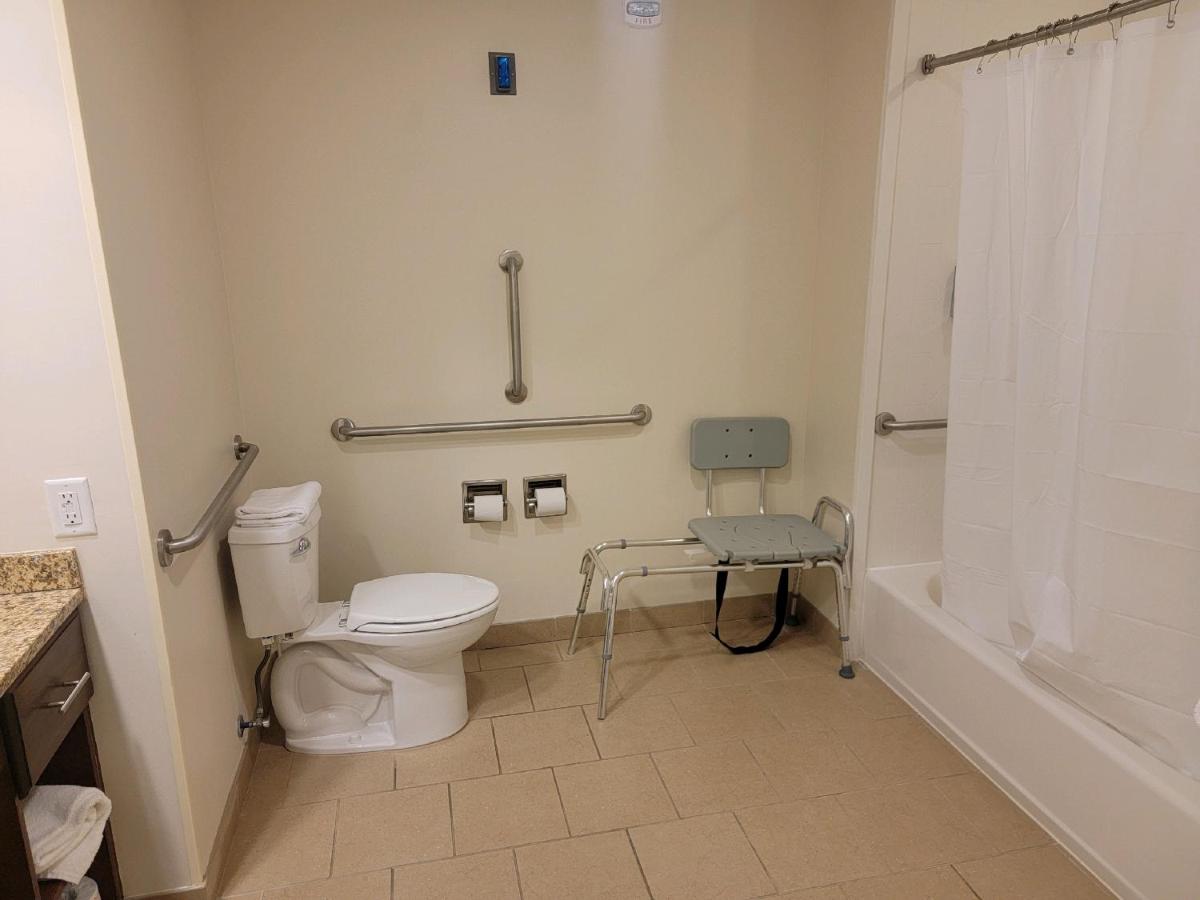 Queen Suite - Mobility Accessible at Penn Wells Lodge