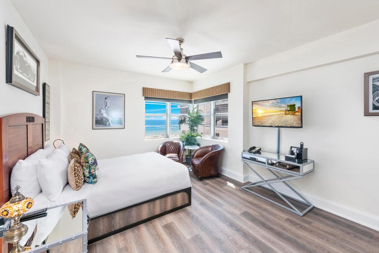 Queen Suite with Sea View at The National Hotel Miami Beach