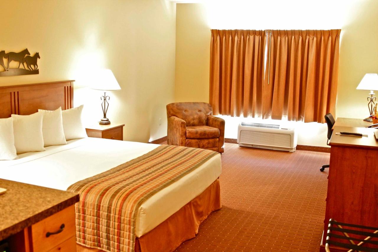 King Room at Arbuckle Lodge