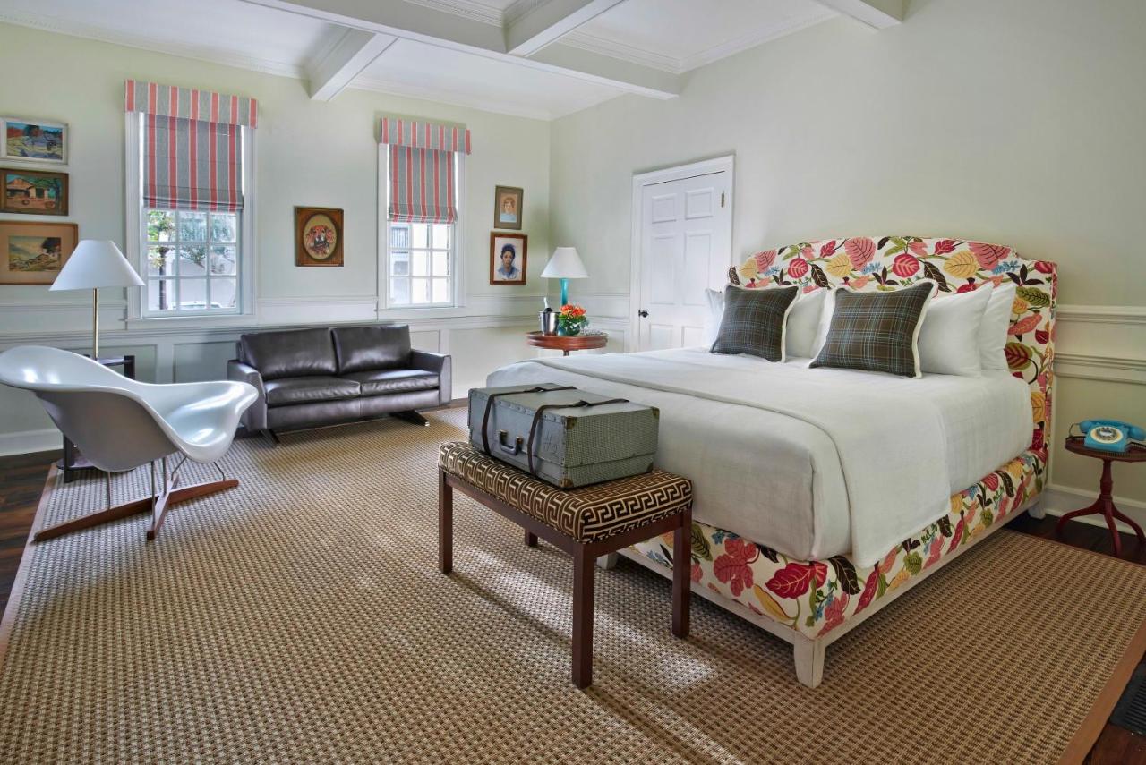 Deluxe Suite at Graduate Athens
