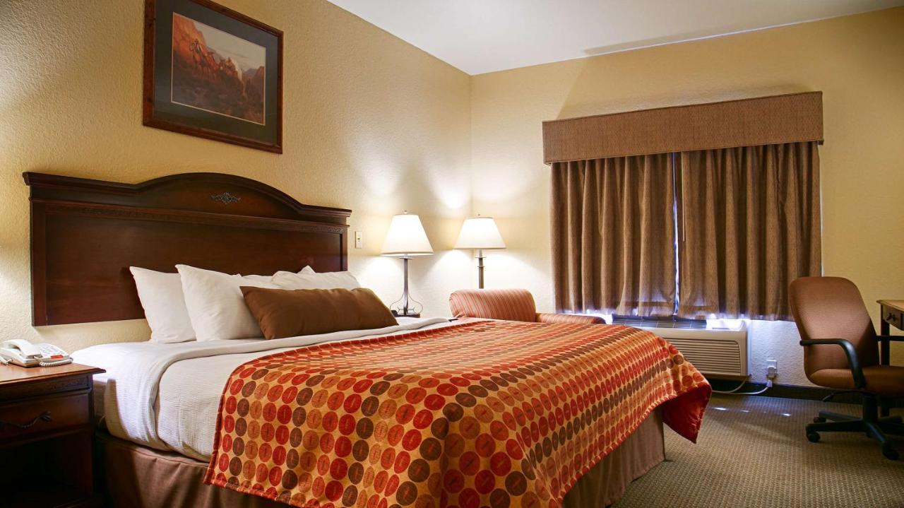  | SureStay Plus Hotel by Best Western Coffeyville